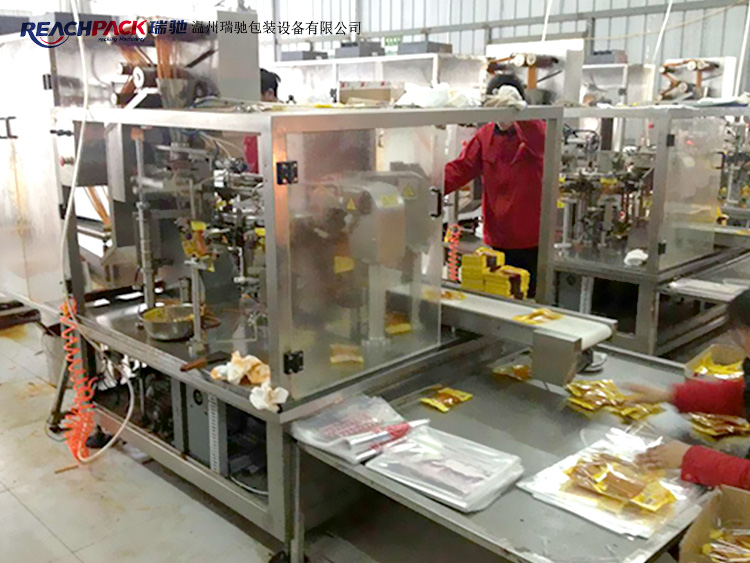 麻辣條自動(dòng)包裝線